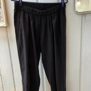 Sz 8 black loose fitting pants